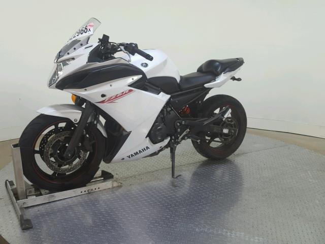 JYARJ18E8CA009677 - 2012 YAMAHA FZ6 R WHITE photo 4