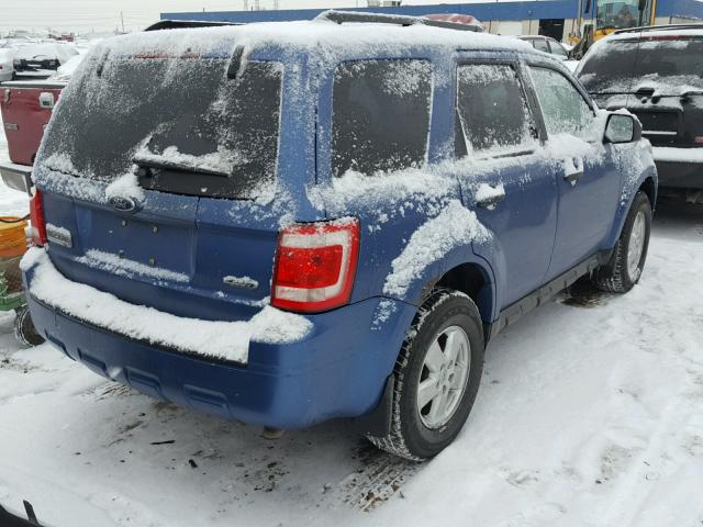 1FMCU93769KD05840 - 2009 FORD ESCAPE XLT BLUE photo 4