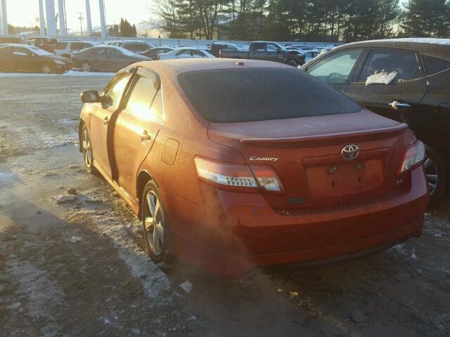 4T1BK3EK3BU119134 - 2011 TOYOTA CAMRY SE RED photo 3