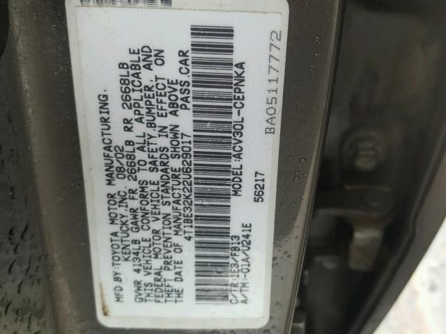 4T1BE32K22U629017 - 2002 TOYOTA CAMRY LE GRAY photo 10