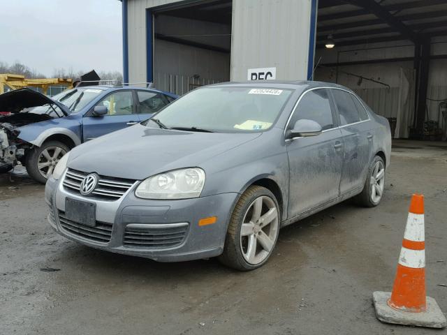 3VWEG71K37M069540 - 2007 VOLKSWAGEN JETTA WOLF GRAY photo 2