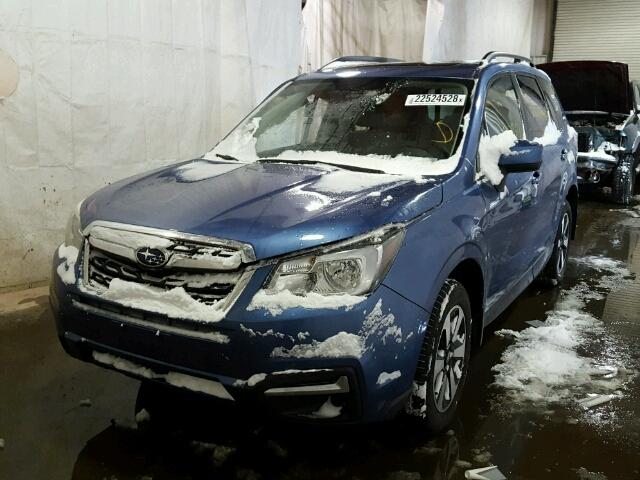 JF2SJAEC1JH425309 - 2018 SUBARU FORESTER 2 BLUE photo 2