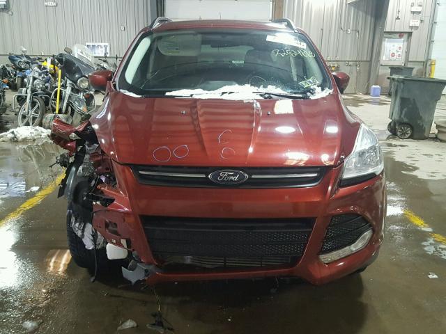 1FMCU9G94EUB85465 - 2014 FORD ESCAPE SE BURGUNDY photo 9