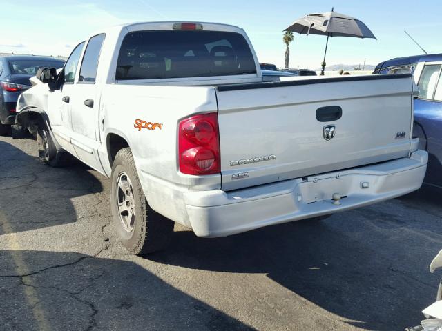 1D7HE48N86S502561 - 2006 DODGE DAKOTA QUA SILVER photo 3