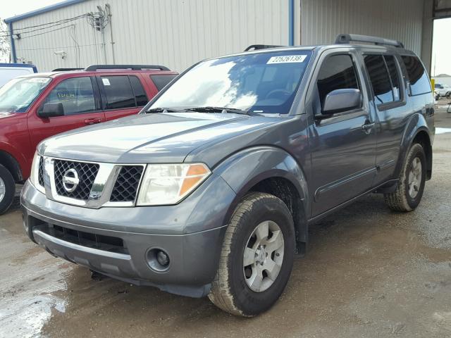 5N1AR18U16C620284 - 2006 NISSAN PATHFINDER GRAY photo 2