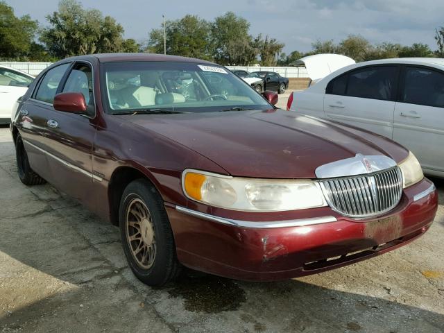 1LNHM82W6YY898975 - 2000 LINCOLN TOWN CAR S RED photo 1