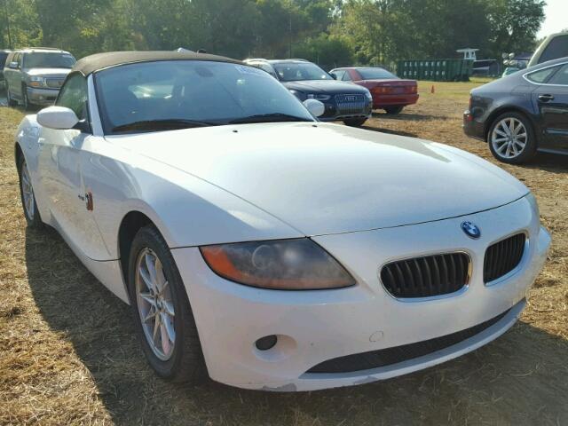 4USBT33564LR68420 - 2004 BMW Z4 2.5 WHITE photo 1