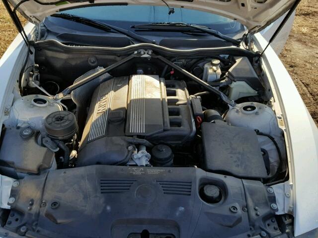 4USBT33564LR68420 - 2004 BMW Z4 2.5 WHITE photo 7