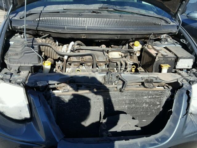 2A4GP54L06R904905 - 2006 CHRYSLER TOWN & COU BLUE photo 7