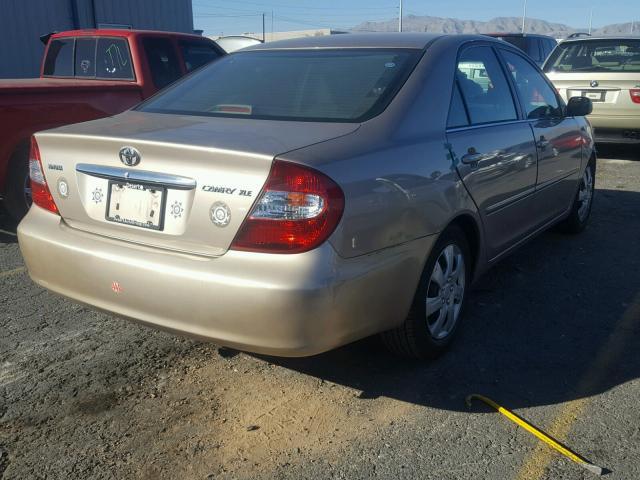 4T1BE32K62U610583 - 2002 TOYOTA CAMRY LE GOLD photo 4