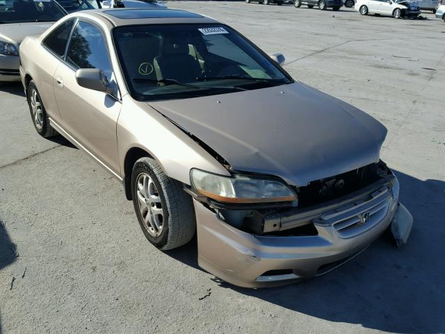 1HGCG22582A017981 - 2002 HONDA ACCORD EX GOLD photo 1