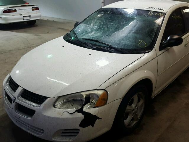 1B3EL46TX5N644686 - 2005 DODGE STRATUS SX WHITE photo 9