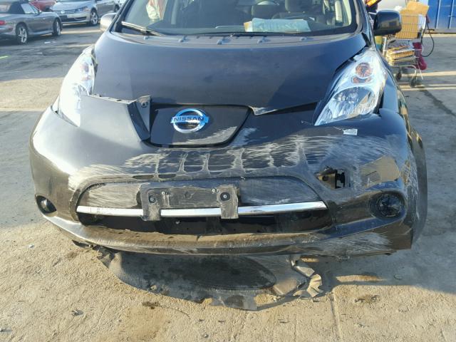 1N4AZ0CP7FC322084 - 2015 NISSAN LEAF S BLACK photo 9