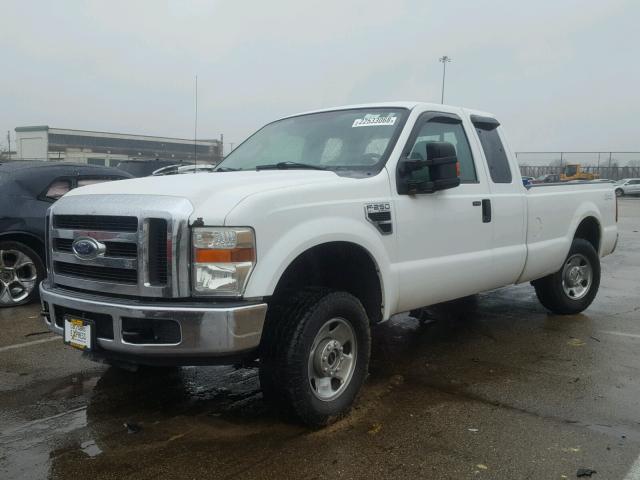 1FTSX21588EA50637 - 2008 FORD F250 SUPER WHITE photo 2