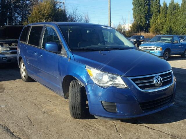 2V4RW5DX1AR406974 - 2010 VOLKSWAGEN ROUTAN SEL BLUE photo 1