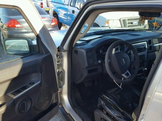 1J8HH48K88C180386 - 2008 JEEP COMMANDER ვერცხლისფერი ფოტო 9