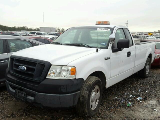 1FTRF12W97KC19728 - 2007 FORD F150 WHITE photo 2