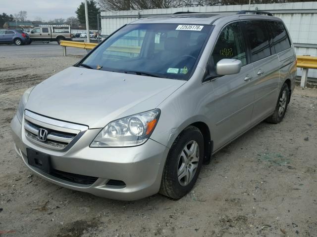 5FNRL386X6B079504 - 2006 HONDA ODYSSEY EX SILVER photo 2