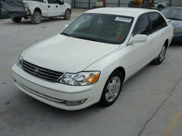 4T1BF28B43U332637 - 2003 TOYOTA AVALON XL WHITE photo 2