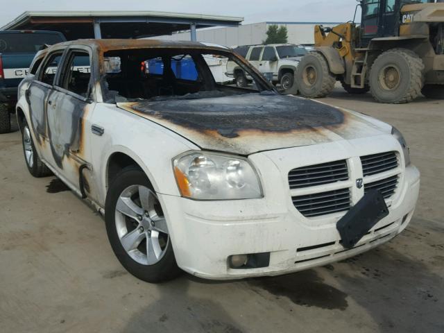 2D4FV47V37H744320 - 2007 DODGE MAGNUM SXT WHITE photo 1