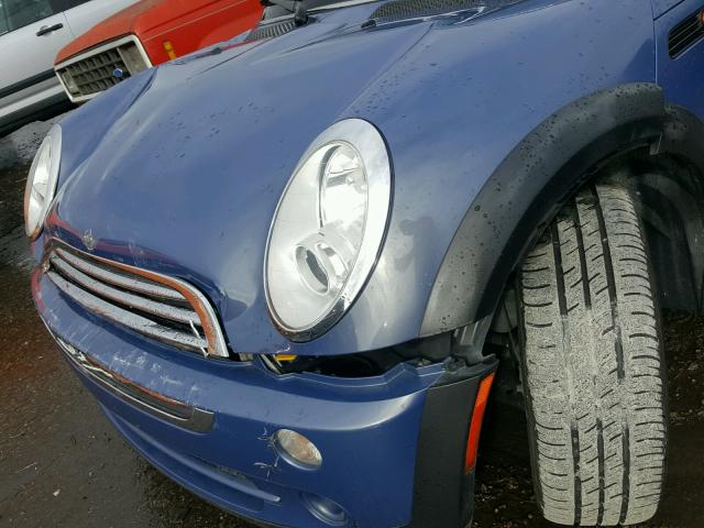 WMWRF33566TG13925 - 2006 MINI COOPER BLUE photo 9