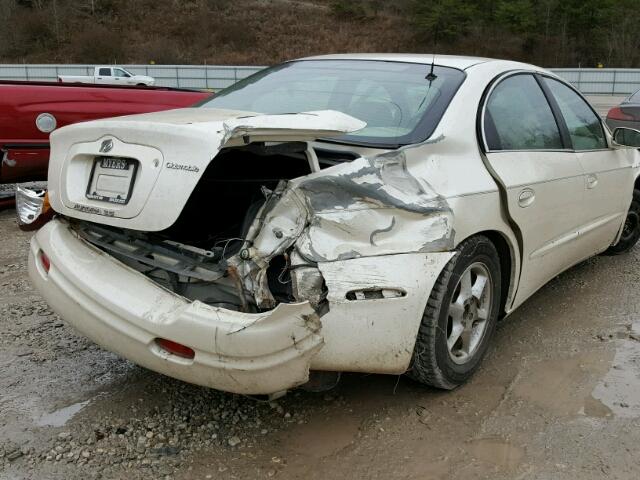 1G3GR64H224164224 - 2002 OLDSMOBILE AURORA WHITE photo 9