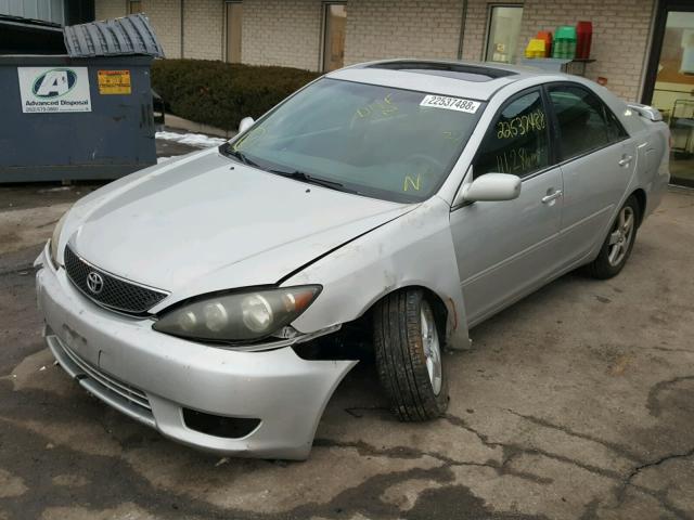 4T1BE30K36U710181 - 2006 TOYOTA CAMRY LE SILVER photo 2