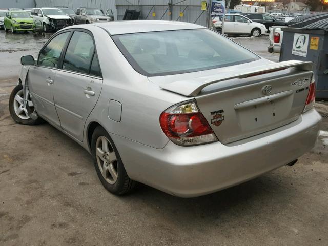 4T1BE30K36U710181 - 2006 TOYOTA CAMRY LE SILVER photo 3