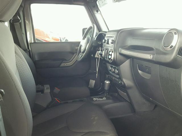 1C4AJWAG8HL551030 - 2017 JEEP WRANGLER S GRAY photo 5