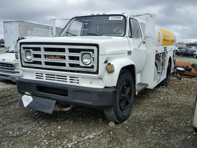 TCS615V580496 - 1975 GMC 6000 WHITE photo 2