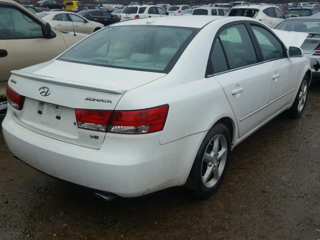 5NPEU46F98H343448 - 2008 HYUNDAI SONATA SE WHITE photo 4