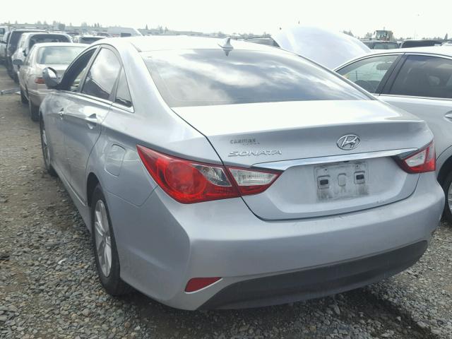 5NPEB4AC0EH914047 - 2014 HYUNDAI SONATA GLS SILVER photo 3