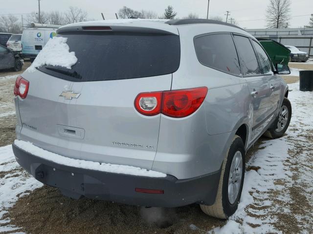 1GNKRFED6BJ383332 - 2011 CHEVROLET TRAVERSE L SILVER photo 4