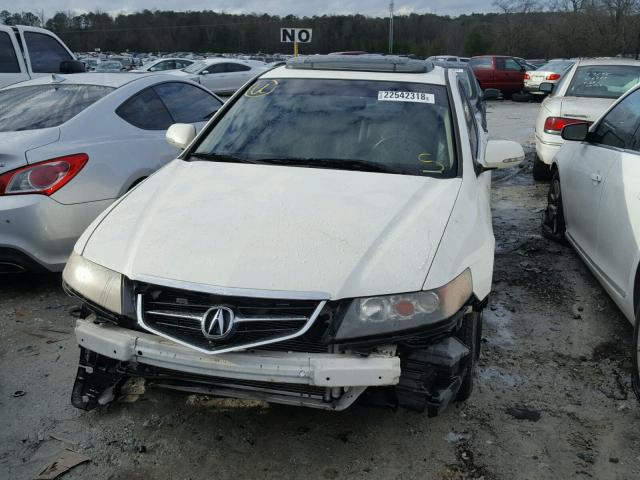 JH4CL96834C004830 - 2004 ACURA TSX WHITE photo 9