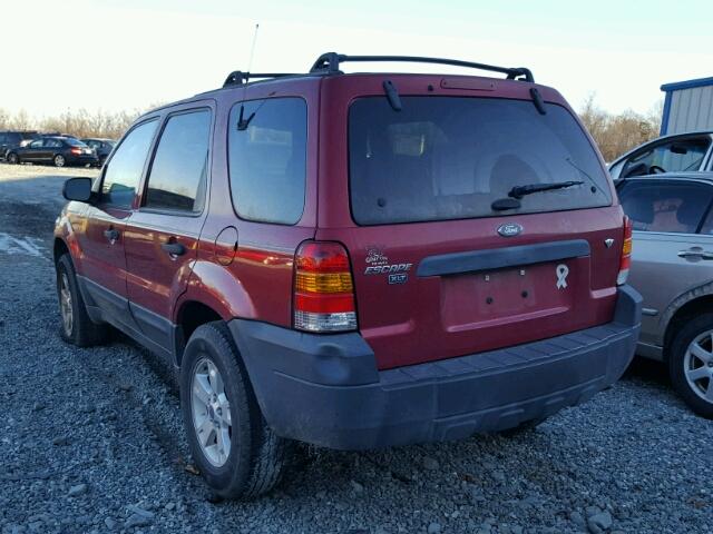 1FMYU03155KB64962 - 2005 FORD ESCAPE XLT RED photo 3