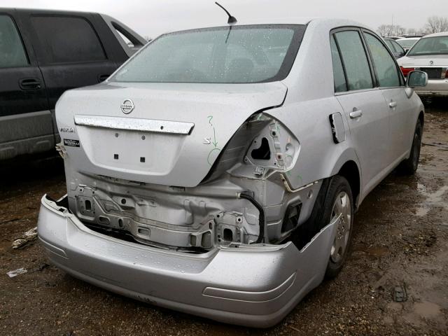 3N1BC11E77L411654 - 2007 NISSAN VERSA S SILVER photo 4