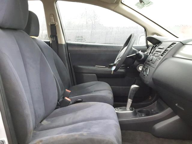 3N1BC11E77L411654 - 2007 NISSAN VERSA S SILVER photo 5