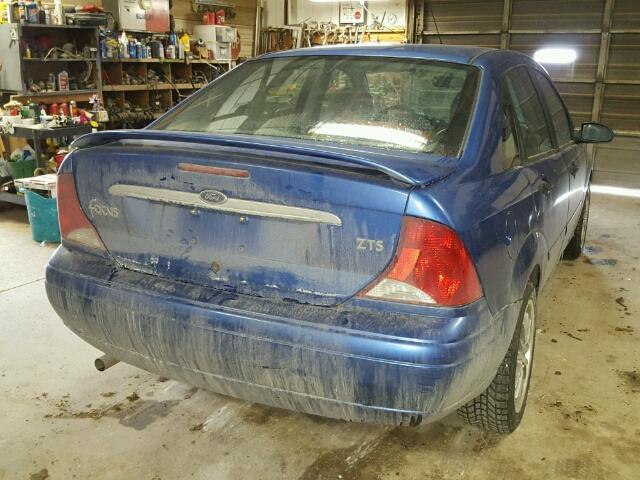 1FAFP38362W273150 - 2002 FORD FOCUS ZTS BLUE photo 4