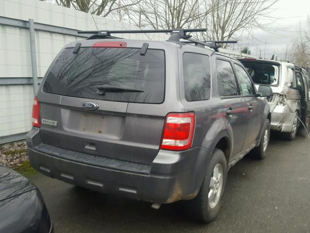 1FMCU9D7XAKA07701 - 2010 FORD ESCAPE XLT GRAY photo 4