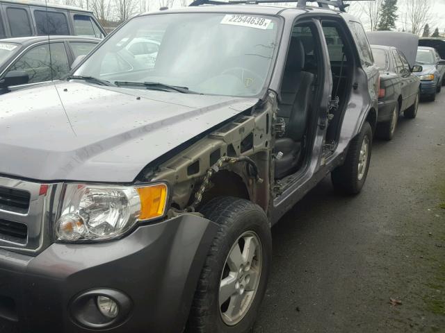 1FMCU9D7XAKA07701 - 2010 FORD ESCAPE XLT GRAY photo 9