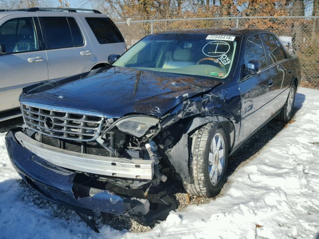 1G6KF57963U286509 - 2003 CADILLAC DEVILLE DT BLUE photo 2