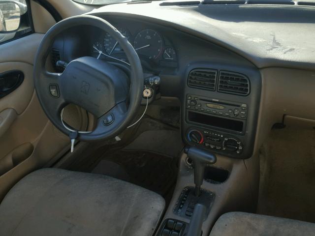 1G8ZH52881Z246432 - 2001 SATURN SL1 BEIGE photo 9