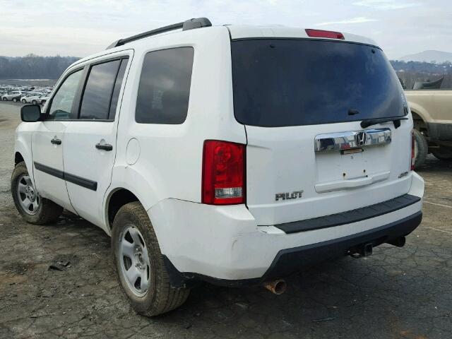 5FNYF4H26AB001591 - 2010 HONDA PILOT LX WHITE photo 3