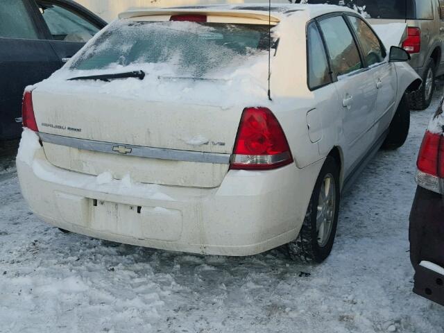 1G1ZT62845F339894 - 2005 CHEVROLET MALIBU MAX WHITE photo 4