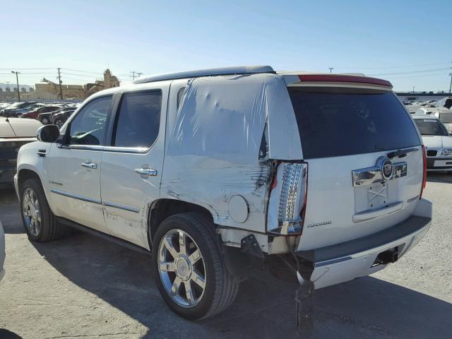 1GYFC33239R204908 - 2009 CADILLAC ESCALADE P CREAM photo 5