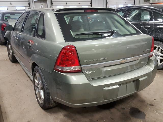 1G1ZU638X6F216811 - 2006 CHEVROLET MALIBU MAX GREEN photo 3