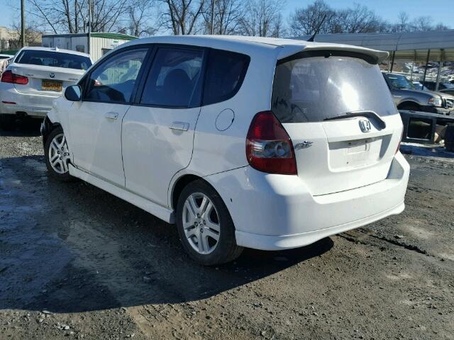 JHMGD38607S017603 - 2007 HONDA FIT S WHITE photo 3