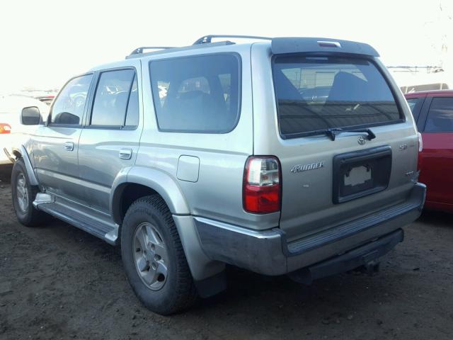 JT3HN86R819059663 - 2001 TOYOTA 4RUNNER SR SILVER photo 3