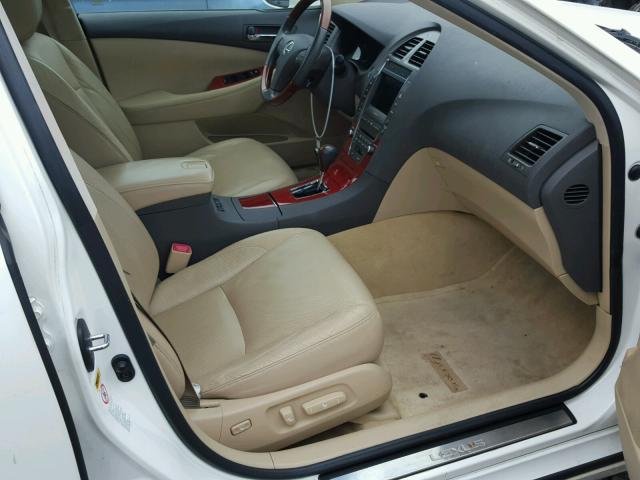 JTHBJ46G972031875 - 2007 LEXUS ES 350 WHITE photo 5