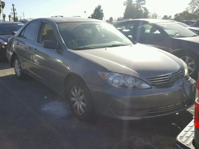 4T1BE32K15U947909 - 2005 TOYOTA CAMRY LE GRAY photo 1